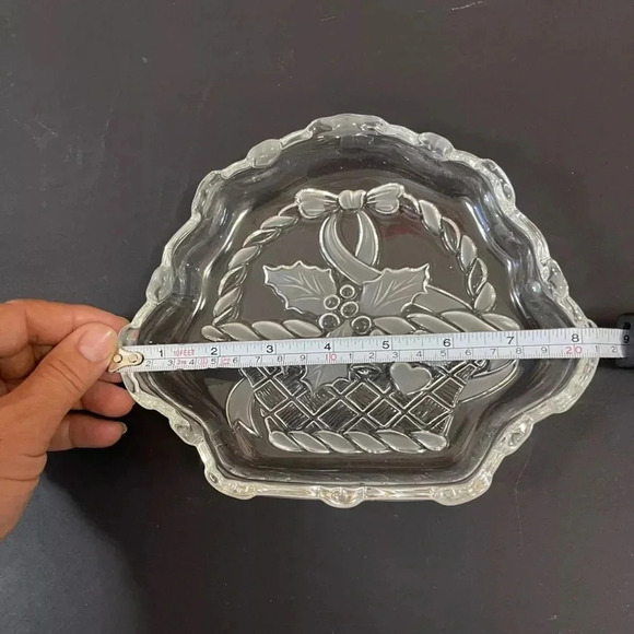 Mikasa Studio Nova Clear Glass Holiday Basket Candy Dish Vase Frosted Glass - Picture 3 of 5